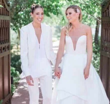  Penny Taylor Lives a Healthy Married Life.